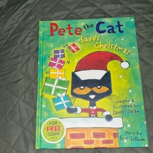 NWT Pete the CT Saves Christmas children’s book clean pages and edges